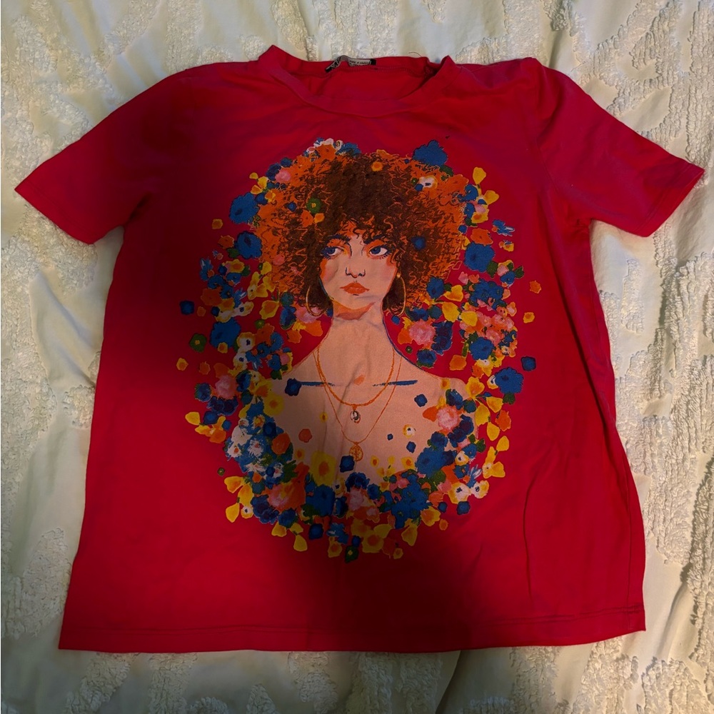 Hot Pink Zara Graphic T-Shirt with Artistic Design